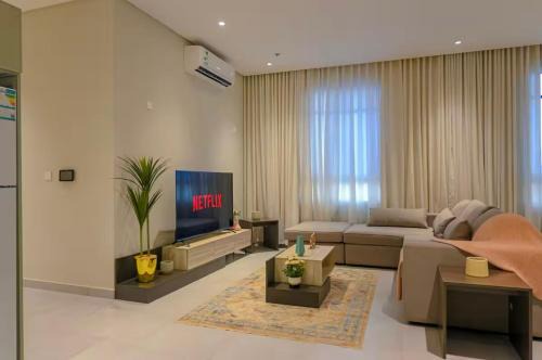 Al Olaya District Apartment | شقة حديثة مودرن 3 غرف وصالة a11