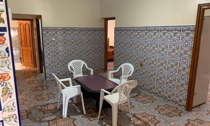 Beni Ansar Apartment | شقة مفروشة واسعة ومريحة One-Bedroom Apartment