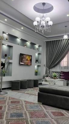 Unorganized in Al Qahirah Apartment | شقه
