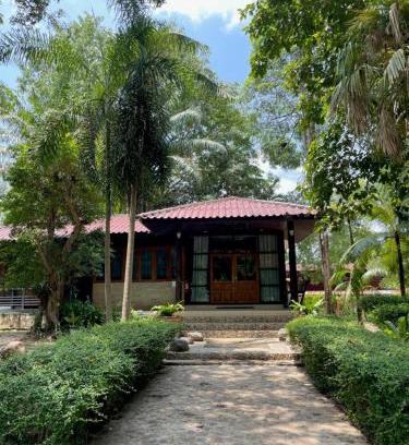 Nakhon Nayok Villa | คุ้งน้ำ รีสอร์ท นครนายก