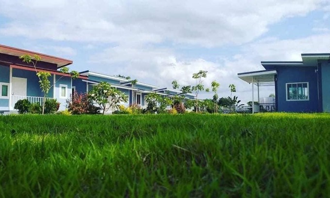 Nong Bua Daeng House | บ้านสวนปลายนา Ban suan pailna