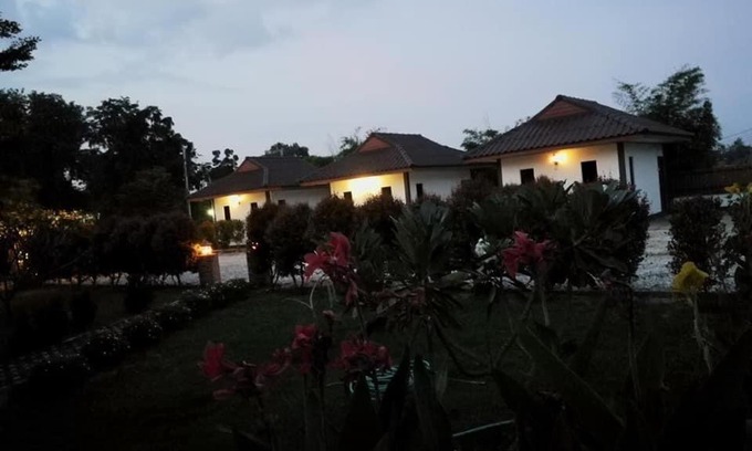 Nong Mamong Resort | สวนไผ่รีสอร์ท