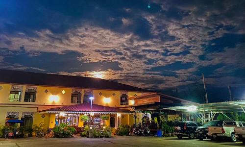 That Phanom Hotel | โรงแรมเอ็น.เจ. ธาตุพนม