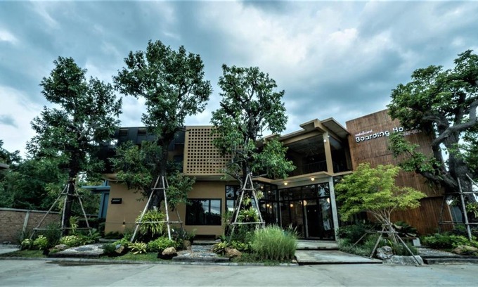 Tha Talat Hotel | โรงแรม บอร์ดดิ้งเฮ้าส์