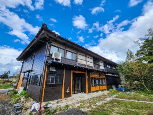 Sado Hotel | タイピーハウス