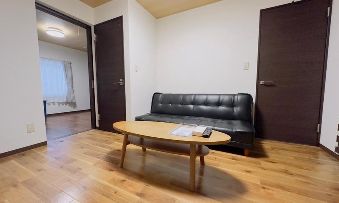 Shiroishi Apartment | リノベーション済み室内新築 Service Apartment Sapporoザ・ハウス4LDK86㎡