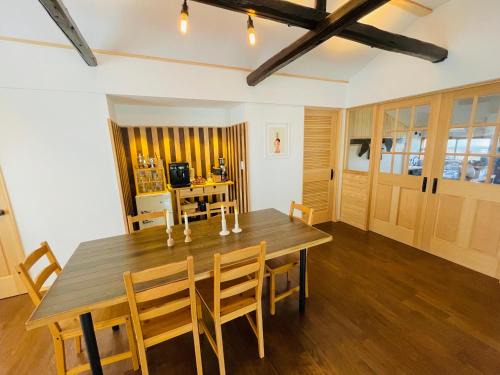 Haibara-gun Apartment | 一棟貸し宿 Kanata Riverview House