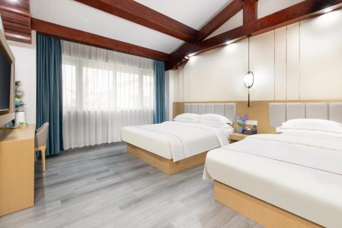 Suzhou Old Town Hotel | 万家灯火酒店苏州观前街平江路店