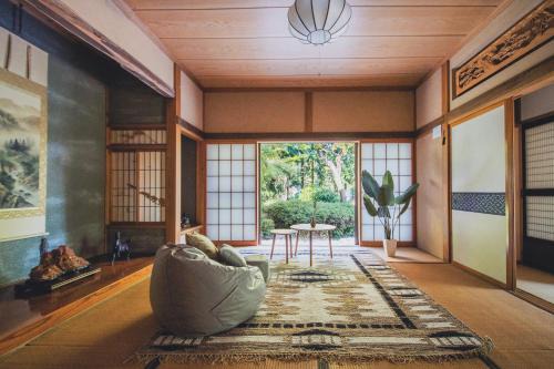 Sado House | 佐渡古民家一棟貸切 Active Art Hotel 日本庭園 佐渡アート