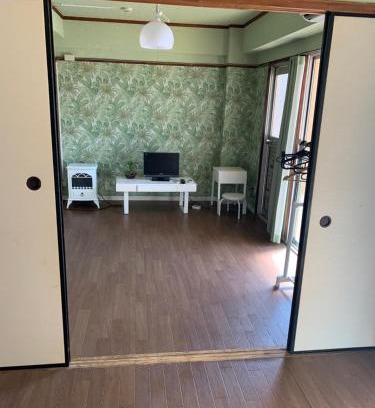 Kurosaki Apartment | 山下ビル５０２