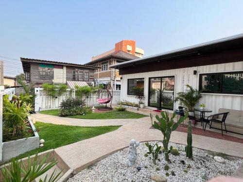 Bang Phlat House | 独立庭院 花园式的两卧两卫民宿 近mrt 2