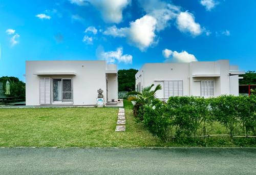 Ishigaki House | 石垣島北部一棟貸しコテージあちみぃん（achimiin）