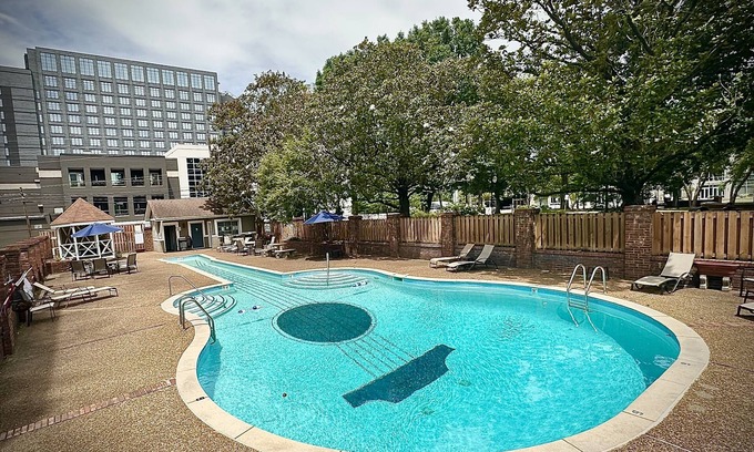 Midtown Condo | 0.5 mile Easy Walk To Downtown, Pool, Free Parking, Close To Vanderbilt