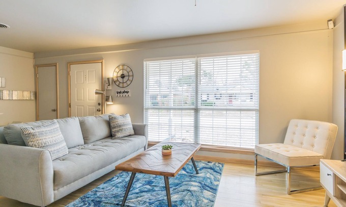 Norman House | 0.5 miles to OU Campus