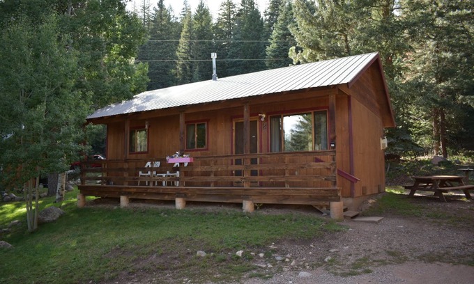 Bayfield Cabin | 02) The Hunting Cabin