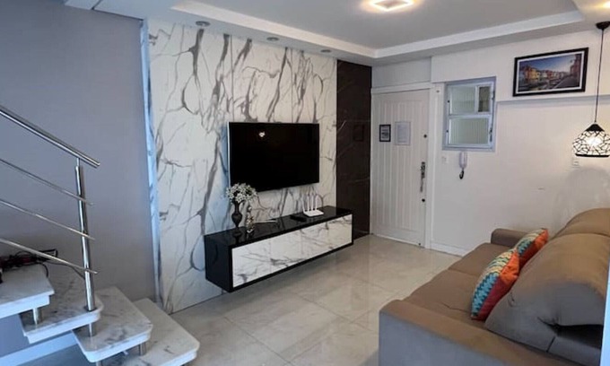 Morretes House | 03-bedroom duplex, right on the sand and renovated!