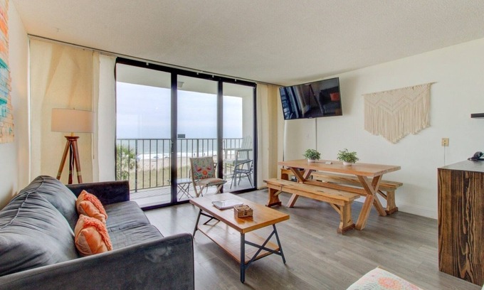 Wilmington Beach Condo | 0311 Seaside Retreat by Atlantic Towers