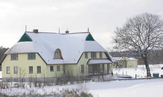 Rugen Island Apartment | 05 Albatros Apartment Cat. V - Clubhouse Golf-Centrum Schloss Karnitz