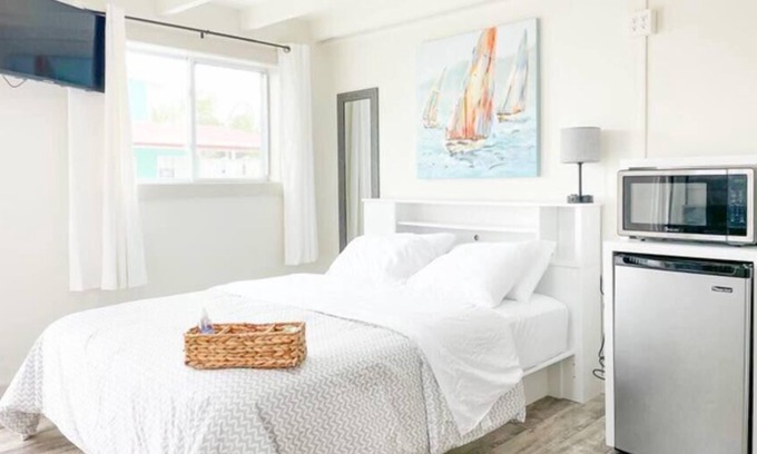 West Ocean City Resort | 05. Charming one-bedroom resort with pool