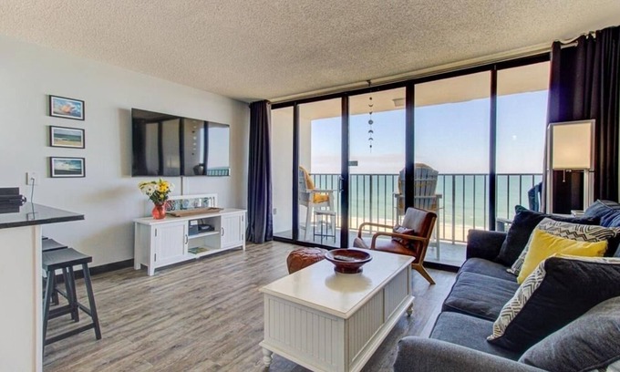 Wilmington Beach Condo | 0510 Beachtrippin' (1-Bedroom Home) with Pool