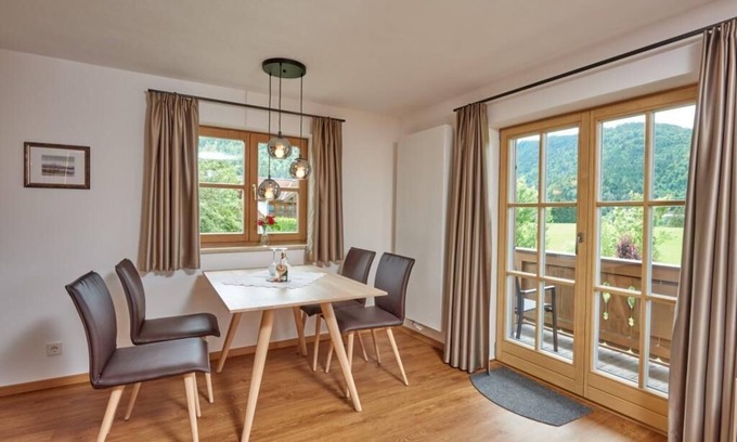Entfelden Apartment | (06) Comfort vacation apartment with south-east-facing balcony, approx. 67 sqm