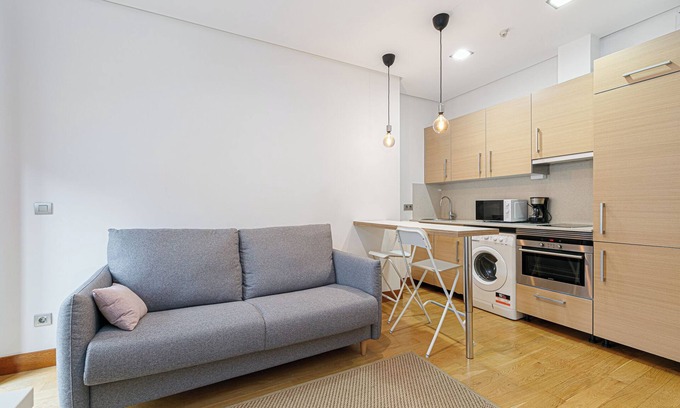 Maria Auxiliadora Apartment | 06 - Sencillo Apartamento en el Corazón de Vigo