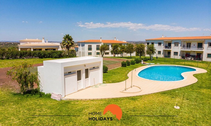 Patio Apartment | #064 Families Only - Oh Live by Home Holidays