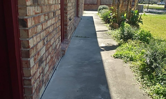 Lafayette House | 09/2024 added 2 sit in kayaks for float/pickup downstream for 1, 2, 4 hr trips