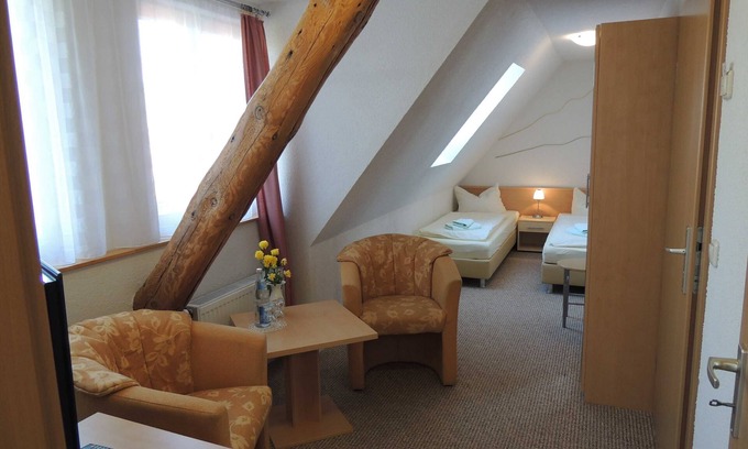 Dobbertin Apartment | 09 DZ - Island-Hotel Dobbertin