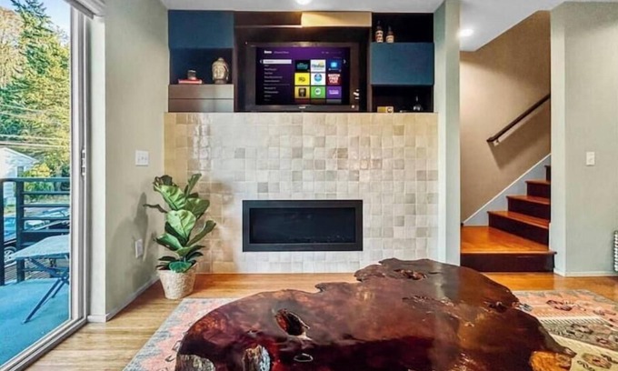 Alki House | 1/2 Block 2 Beach Parking Large Patio EnSuite Bath