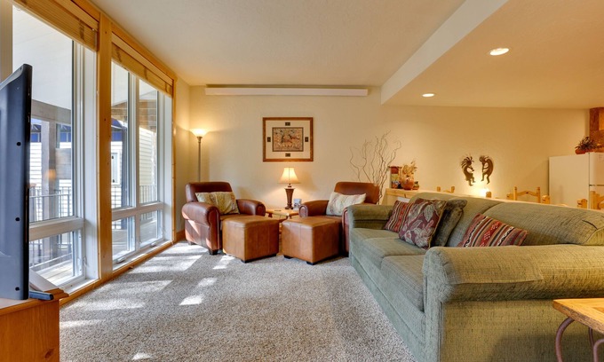Silvercreek House | 1/2 Mi to Granby Ranch: Townhome w/Fireplace!