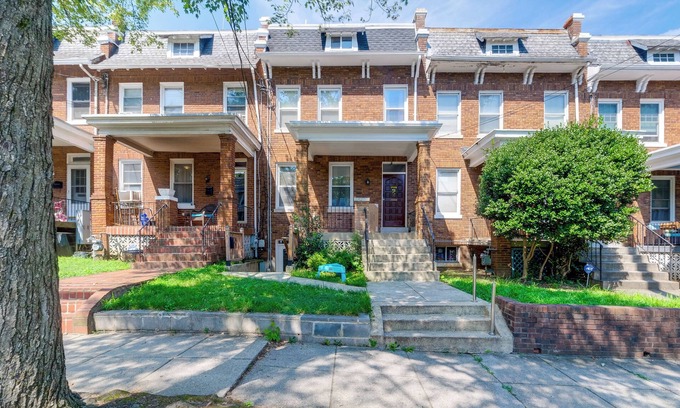 Petworth Condo | 1/2 Mi to Metrobus Stop! Walkable Petworth Duplex