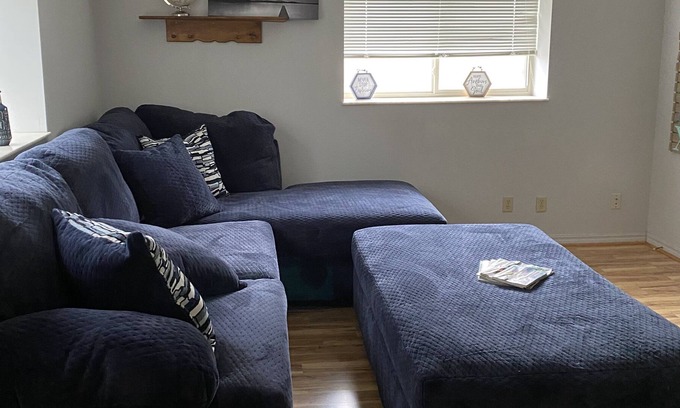 Gamaliel Condo | 1/2 mile from Fishing and Boating on Lake Norfork or great place to relax