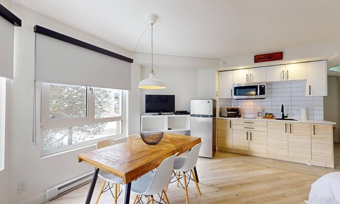 Beaupre Condo | 1-204 : Superior Studio - 2 people