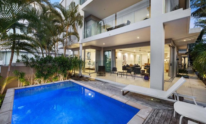 Noosaville Apartment | 1 215 Gympie Terrace Noosaville