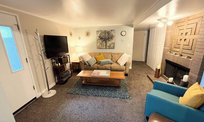 West Valley City Apartment | 1,300 sq. ft. basement apartment at Westshire Utah.