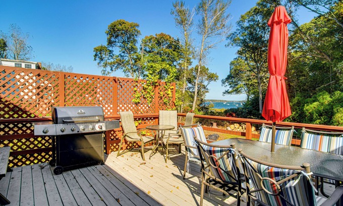 Cotuit House | 1/4 Mi to Beach: Home w/Cotuit Bay View!