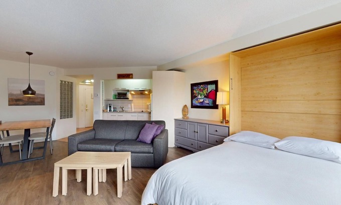 Beaupre Condo | 1-412 : Superior Studio - 4 people.