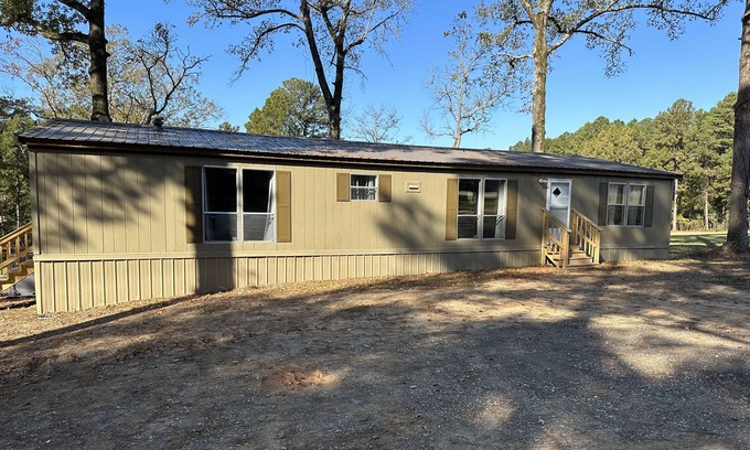 El Dorado House | 1.5 miles to Mystic Creek Golf course with outdoor patio overlooking two ponds