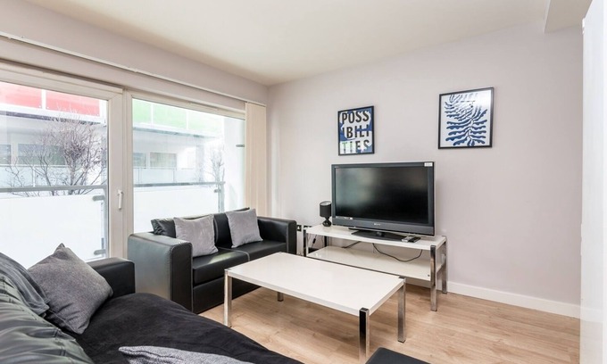 Theatreland Birmingham Apartment | 1 Bed Flat Birmingham City Centre - China