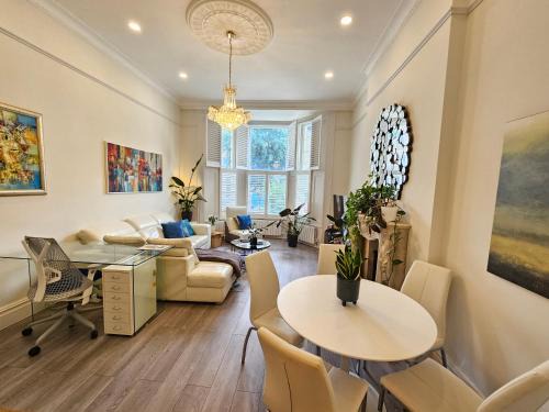 Westbourne Apartment | 1 bed flat near Little Venice and Paddington