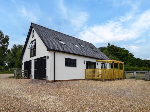 New Forest District House | 1 Bed in Beaulieu Heath 92943