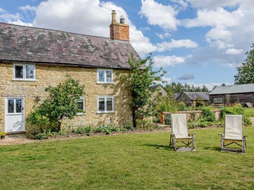 Bedford House | 1 Bed in Bedford 79095
