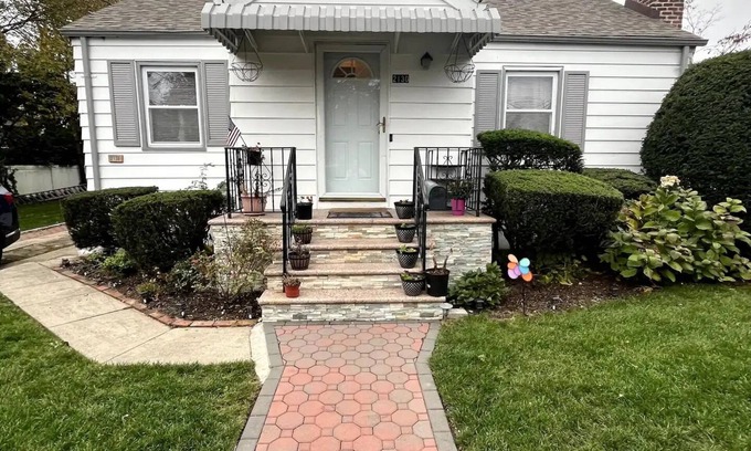 East Meadow Apartment | 1 bed room basement apartment.