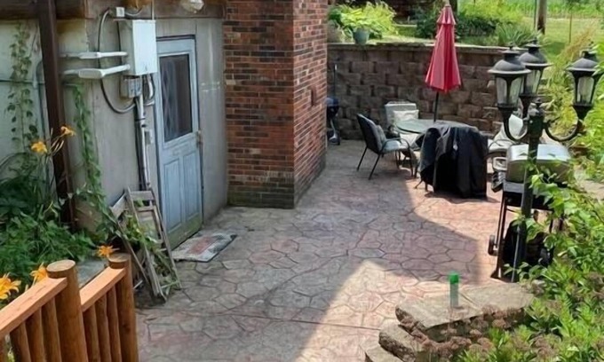 Freeburg Apartment | 1 bedroom, 1 bath apartment w/full kitchen & laundry near St Louis & Scott AFB