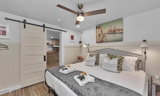 Forest Hills House | 1 bedroom, 1 bathroom home that sleeps 3