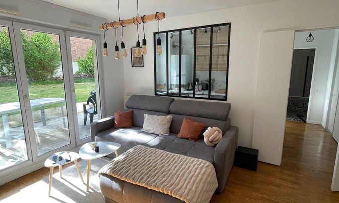 Quartier de Becon Apartment | 1 Bedroom Apartment in La Garenne-Colombes
