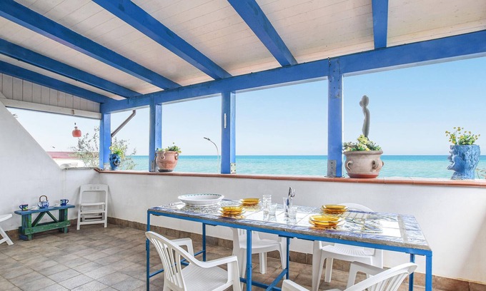 Marina di Caronia Apartment | 1 bedroom accommodation in Marina di Caronia