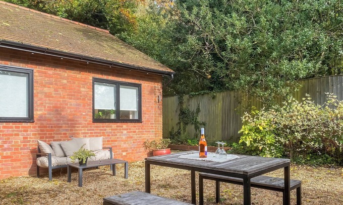 Great Missenden Cottage | 1 bedroom accommodation in Great Missenden