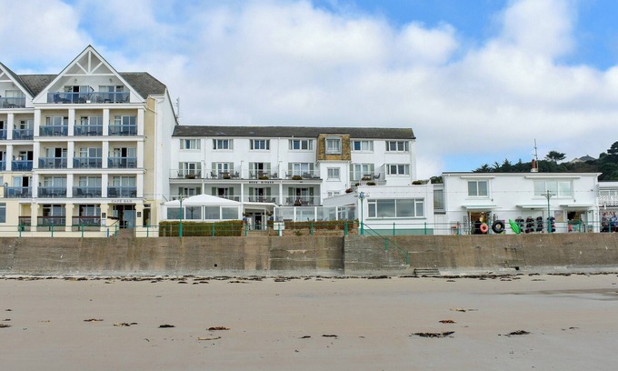 St. Brelade Cottage | 1 bedroom accommodation in St Brelades Bay